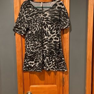 82 Days Leopard Tunic Top S